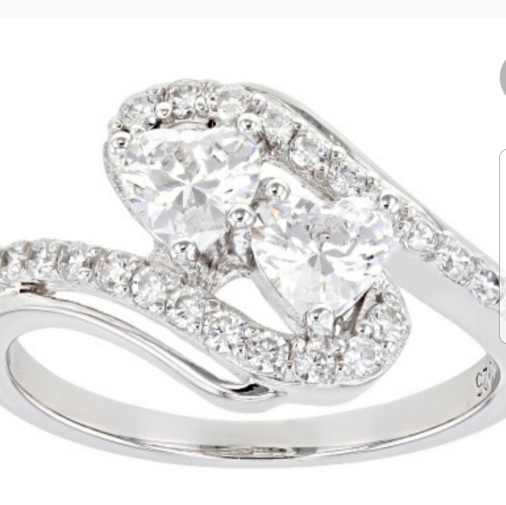 Beautiful CZ sterling silver ring - Picture 7 of 8